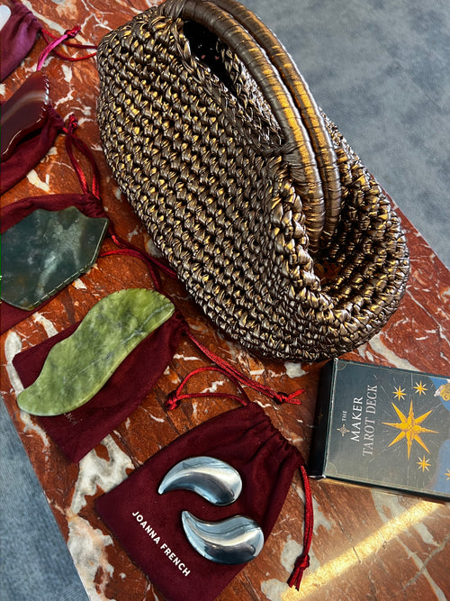 HANDWOVEN BEAUTE BAG