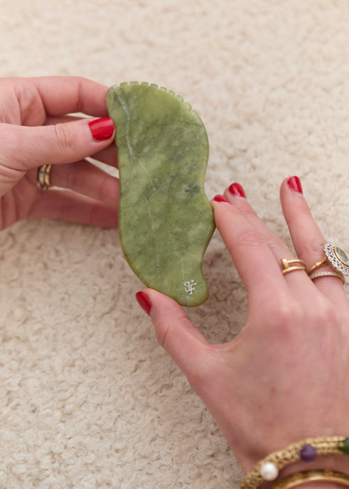 GUA SHA - PREMIUM STONE *match your mood*