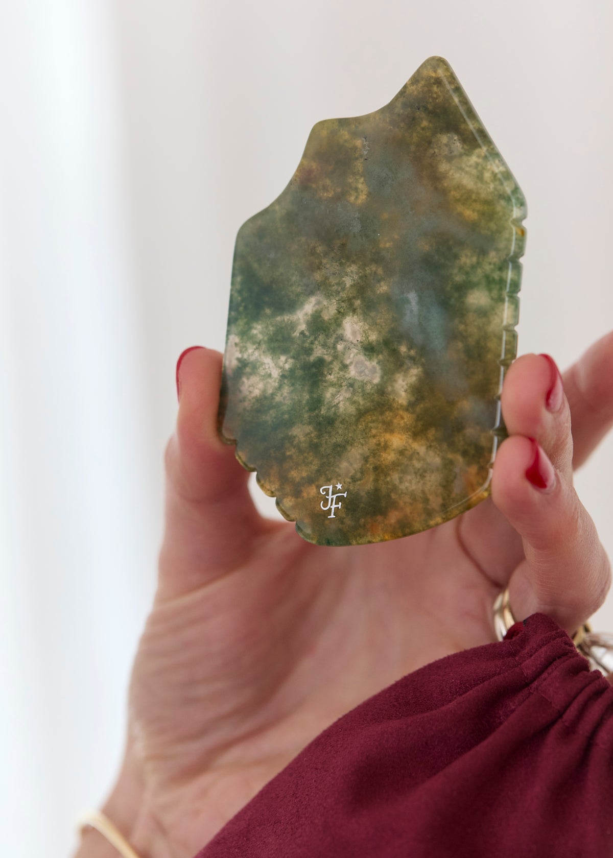 GUA SHA - PREMIUM STONE *match your mood*
