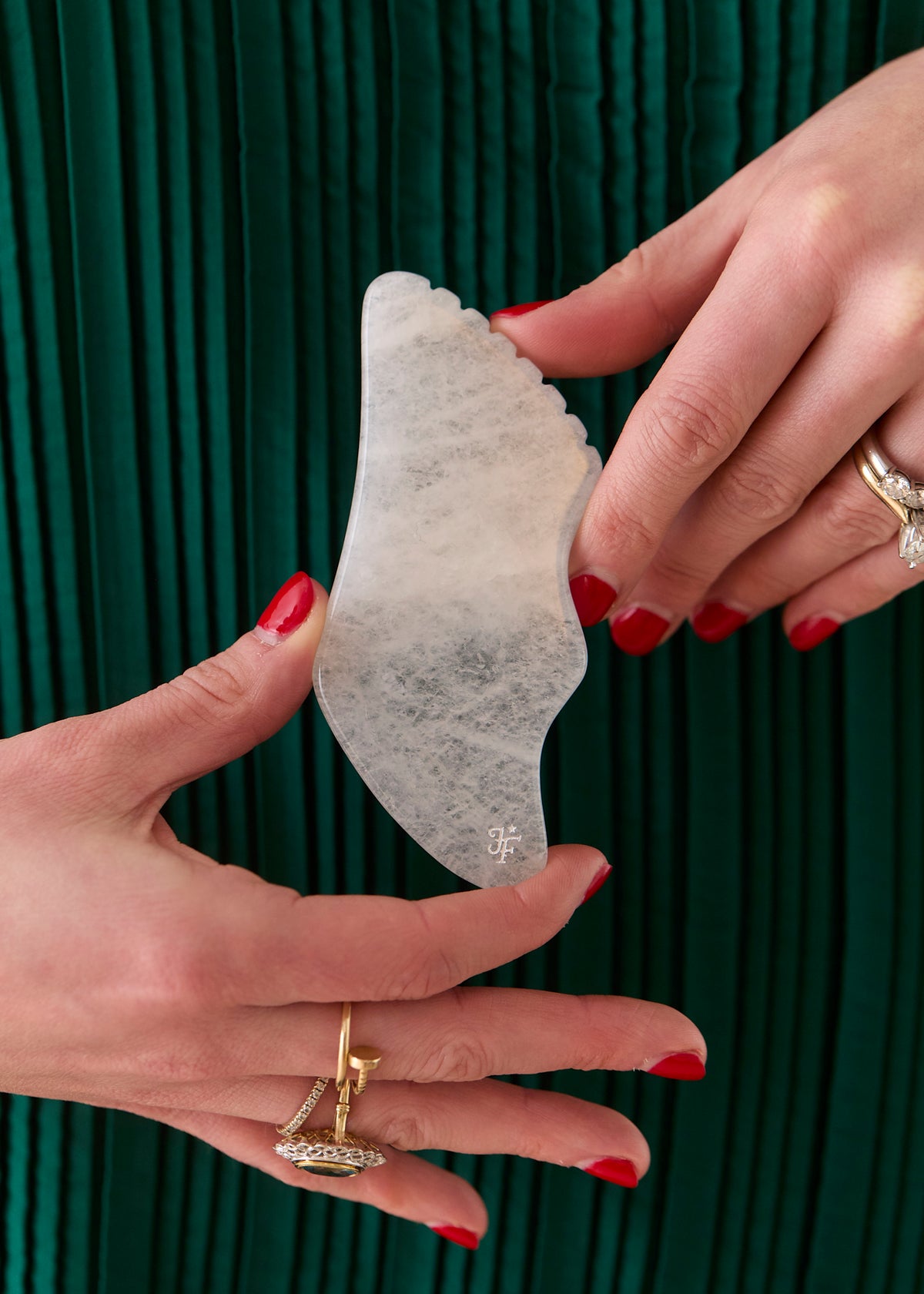 GUA SHA - PREMIUM STONE *match your mood*